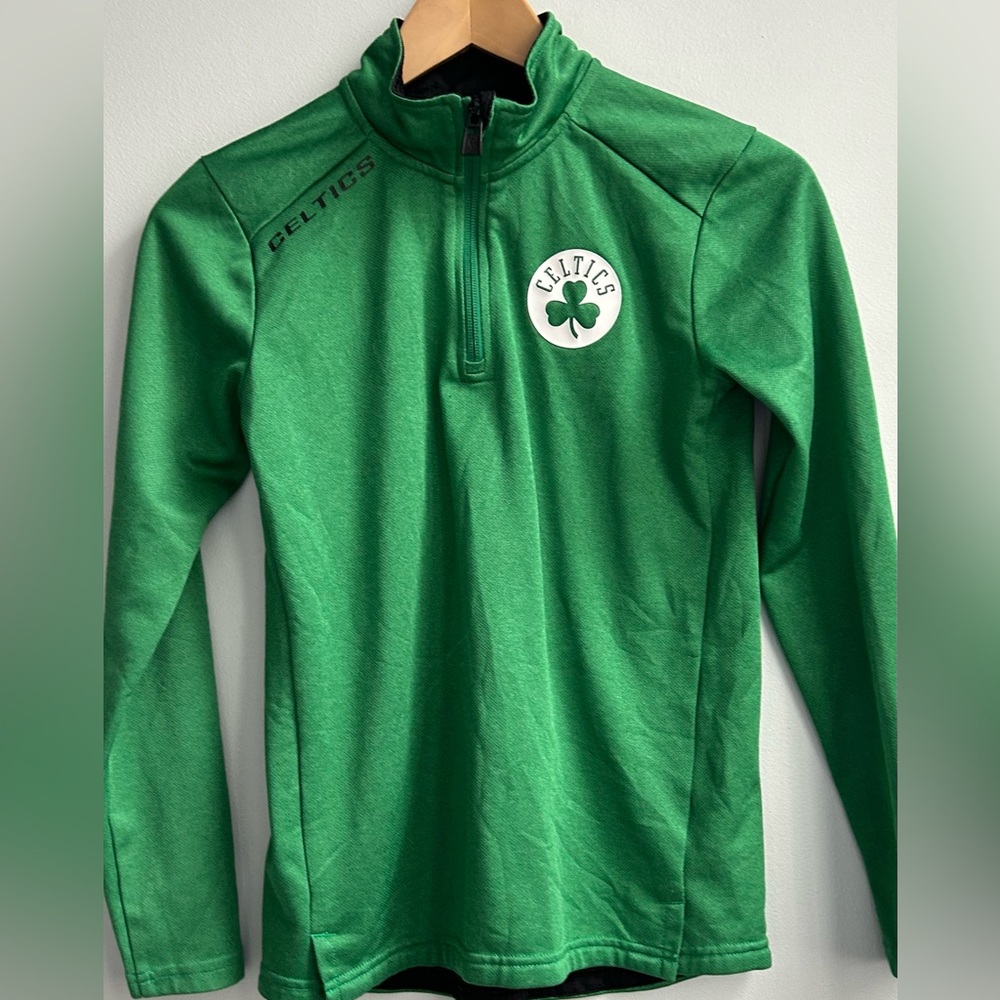 NBA BOSTON CELTICS youth size 10/12 long sleeve 1/4 zip toP